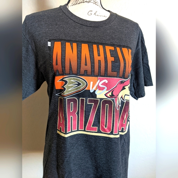Fanatics Tops - Anaheim Ducks vs. Arizona Coyotes T-Shirt Medium Women Small Men Youth XL